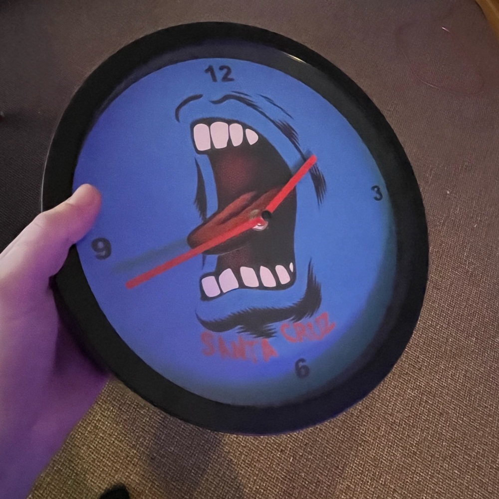 Santa Cruz clock